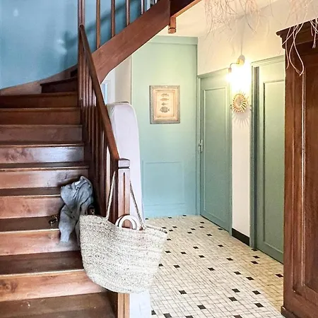 Charmante Maison Proche Casa de Férias