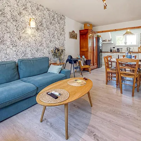 Holiday home Charmante Maison Proche Royan