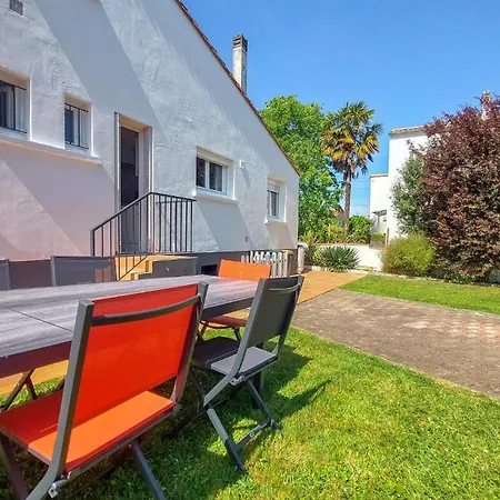 Charmante Maison Proche Holiday home Royan