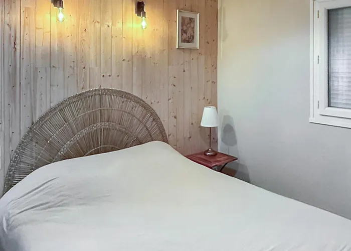 Charmante Maison Proche Casa de Férias *