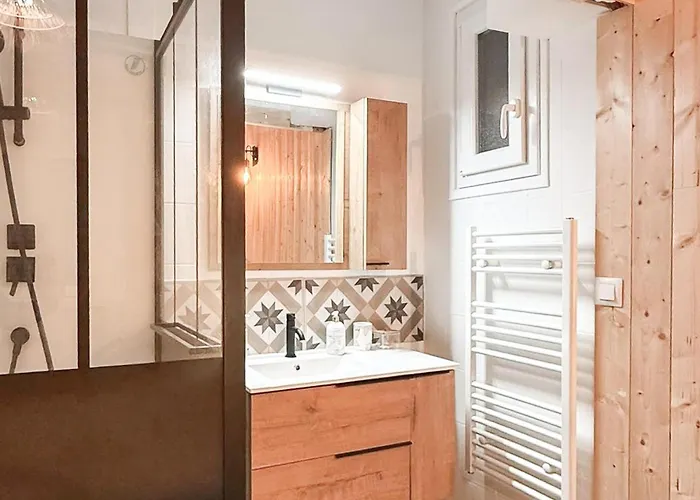 Charmante Maison Proche Casa de Férias *